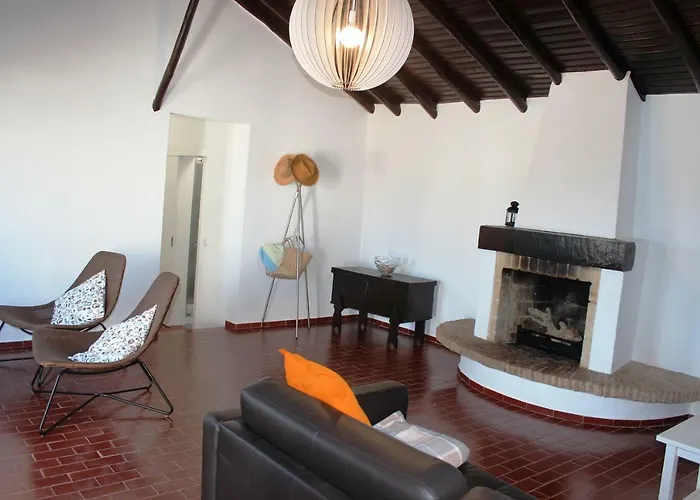 Trivial Pisao - Casa De Ferias, Para A Sua Familia